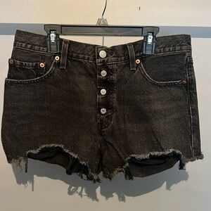 black levi shorts